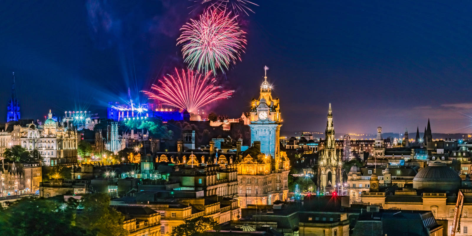 visit edinburgh in august